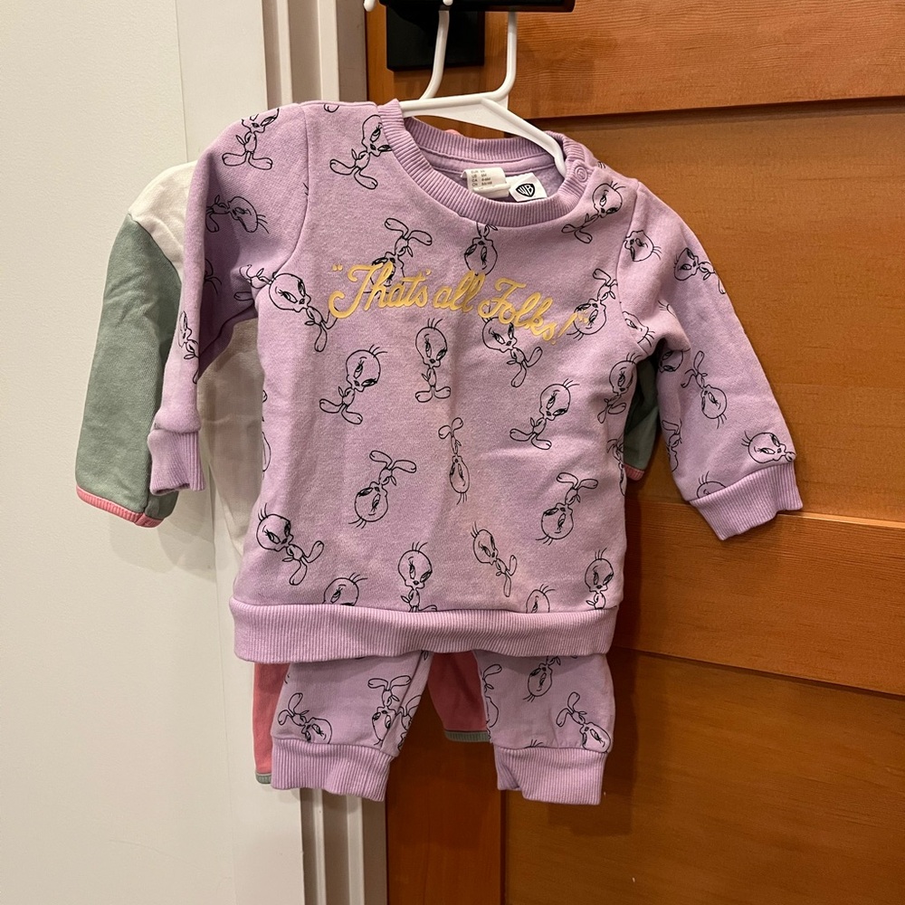 LOT of 2 H&M sweatsuits Looney tunes WBxH&M Tweety Set